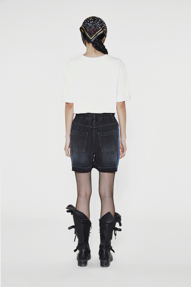 LUCKY CHOUETTE - 쇼트팬츠 - [Holiday Edition] Studded Denim Shorts (dark grey)