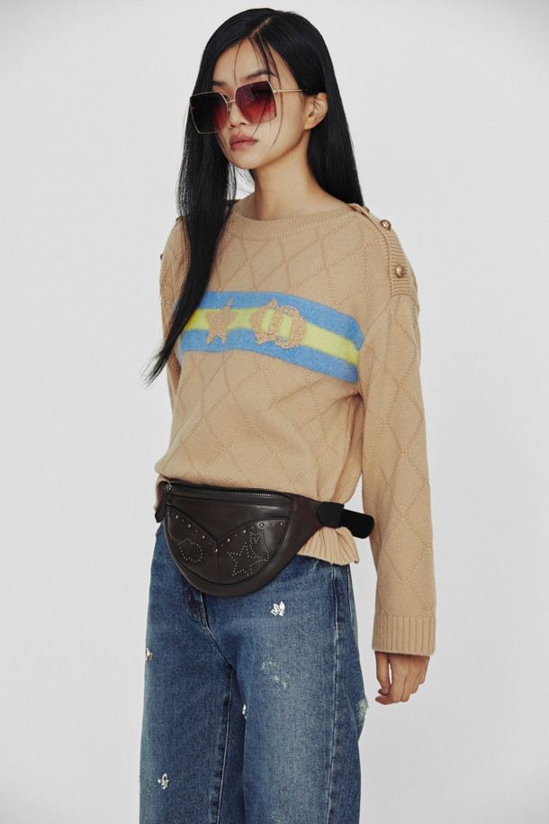 LUCKY CHOUETTE - 스웨터 - [Holiday Edition] Front Accentuated Knit Pullover (camel)