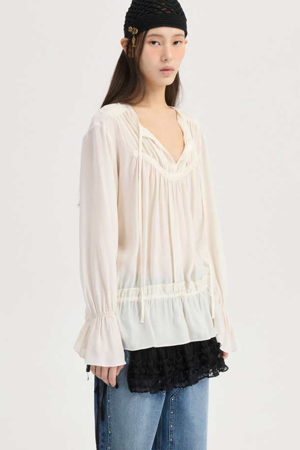 LUCKY CHOUETTE - 블라우스 - [Atelier] Shirring Point Long Sleeve Blouse (ivory)