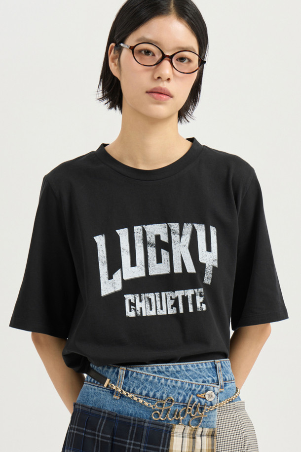 LUCKY CHOUETTE - 반소매 티셔츠 - Lucky Lettering Loose Fit Half Sleeve T-shirt (black)