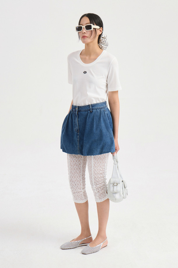 LUCKY CHOUETTE - 반소매 티셔츠 - Emblem Point Slim Fit Half Sleeve T-shirt (white)
