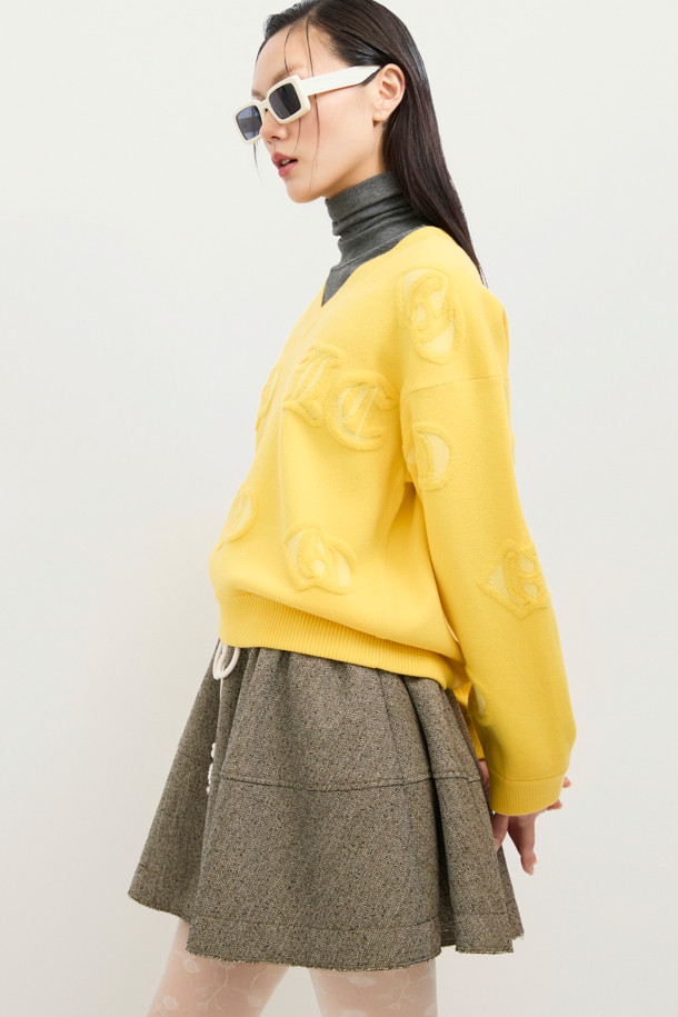 LUCKY CHOUETTE - 스웨터 - Emblem Weaves Knit Pullover (yellow)