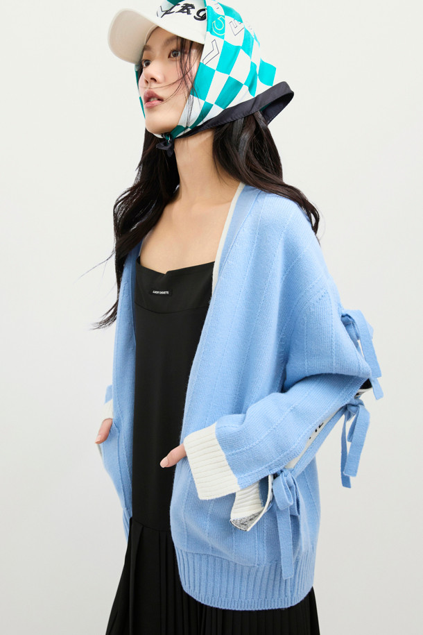 LUCKY CHOUETTE - 가디건 - Sleeve Ribbon Detail V-Neck Cardigan (blue)