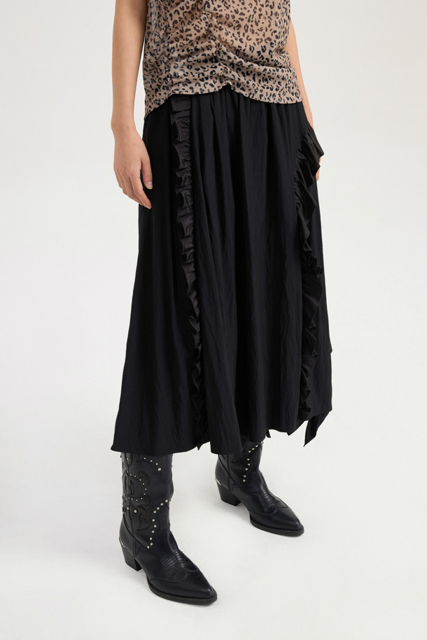 LUCKY CHOUETTE] Frill Point Back Banding Long Skirt (black)