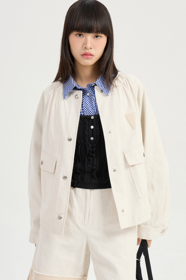 LUCKY CHOUETTE - 점퍼 - Collar Solid Button Jumper (ivory)