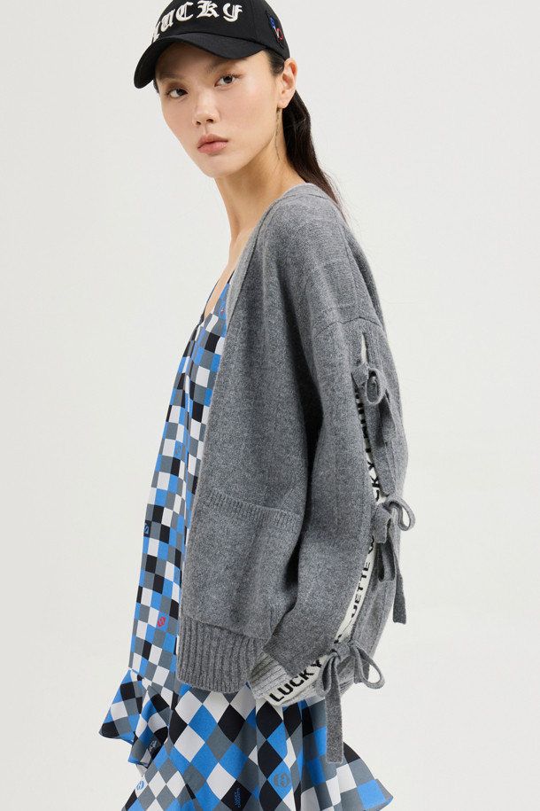 LUCKY CHOUETTE - 가디건 - Sleeve Ribbon Detail V-Neck Cardigan (melange grey)