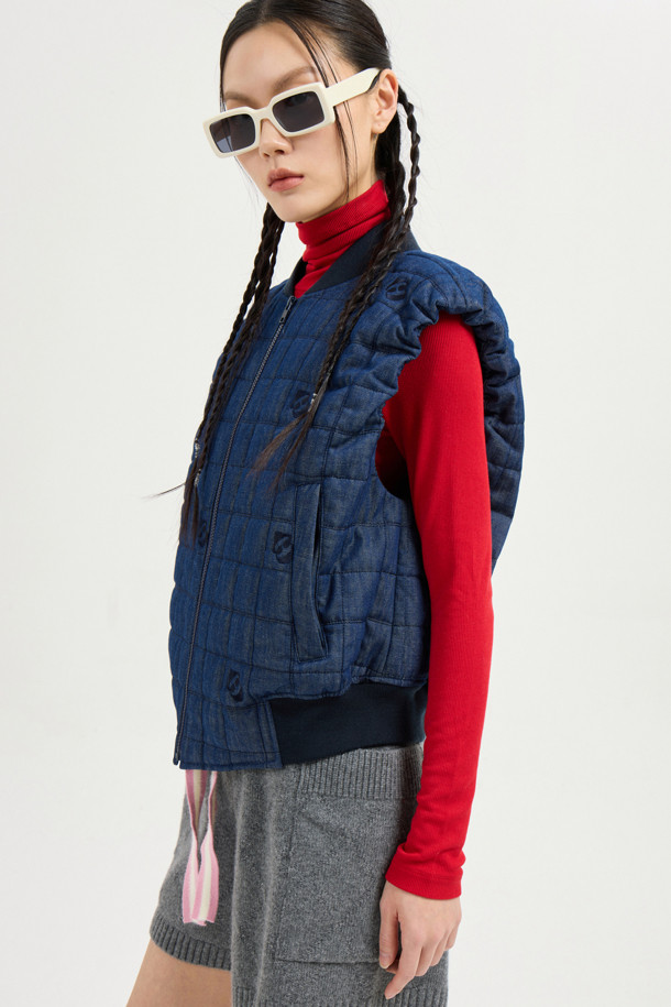 LUCKY CHOUETTE - 패딩 - Emblem Quilting Denim Like Padded Vest (blue)