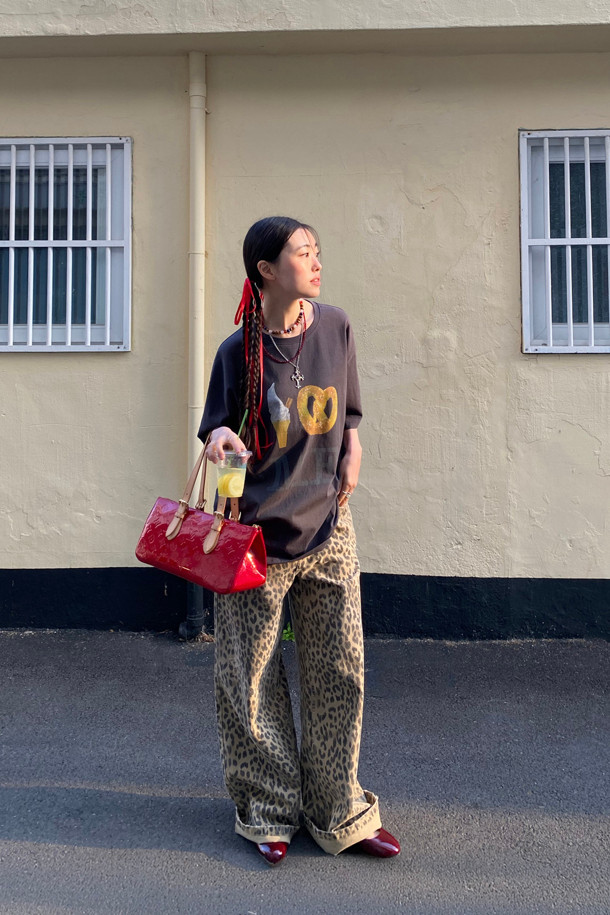 LUCKY CHOUETTE - 롱/미디팬츠 - Chouetties by LUCKY CHOUETTE_Leopard Denim Pants (beige)