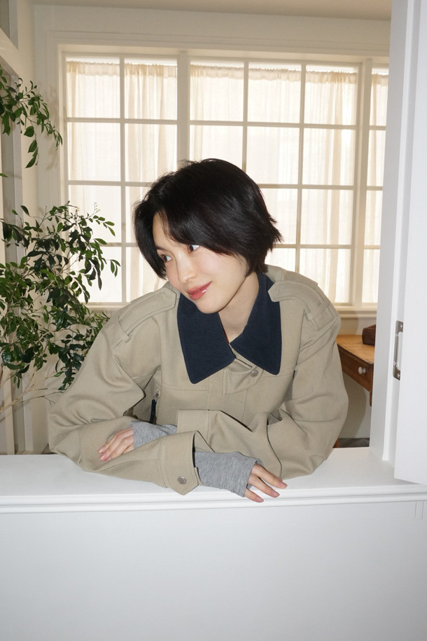 LUCKY CHOUETTE - 점퍼 - [인플루언서 @sumigeem PICK] Collar Coloring Work Jumper (beige)