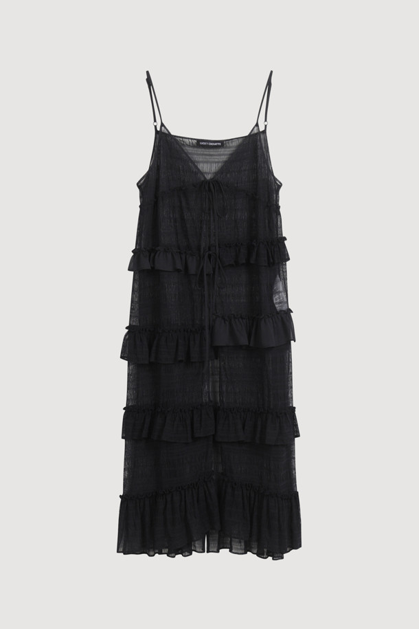 [Re-Order] Sleeveless Frill Dress (black)는 시폰과 레이스 소재로 부드러운 촉감과 얇은 두께감이 특징인 여성 레이어드 원피스입니다. 블랙 컬러의 무지 디자인에 브이넥, 루즈핏, 민소매, 티어드 치마타입으로 시원하고 캐주얼한 스타일을 연출하며, 러플 디테일, 비대칭 디자인, 시스루 스타일로 포인트를 더했습니다. 봄, 여름, 가을 계절에 데일리룩으로 활용하기 좋습니다.
