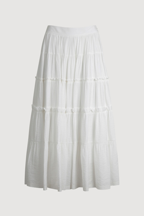 [Re-Order] 셔링 백 밴딩 롱 스커트 (아이보리)는 여성스러운 무드의 롱 스커트입니다. 캐주얼하고 미니멀한 스타일로, 데이트룩과 카페룩에 잘 어울립니다. 아이보리 컬러의 무지 디자인에 A라인 핏으로 편안하게 착용할 수 있으며, 뒷면 밴딩과 옆 지퍼 디테일이 특징입니다. 셔링 디테일과 배색 스티치가 더해져 은은한 포인트를 줍니다. 봄, 여름 시즌에 활용하기 좋은 밴딩 스커트입니다.
