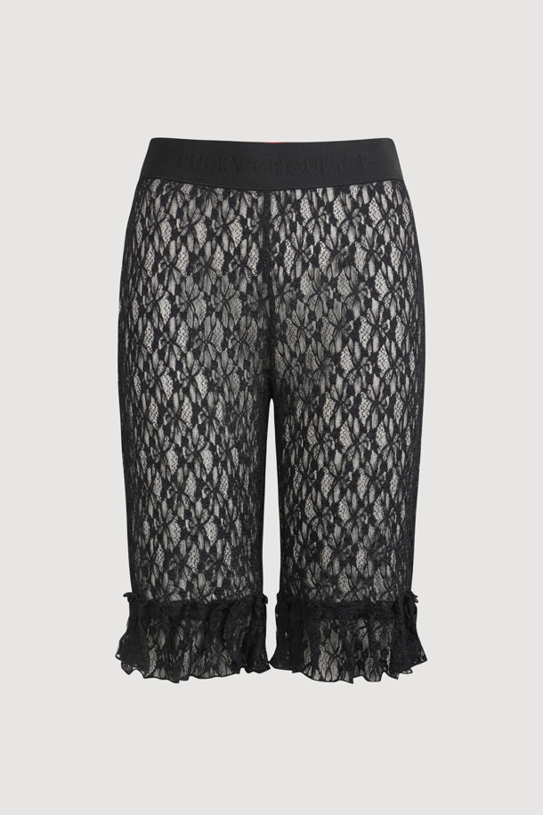 [Atelier] 바이커 밴딩 쇼츠 (멀티 컬러)는 유니크하고 캐주얼한 스타일을 연출해주는 무릎 기장의 슬림핏 숏팬츠입니다. 옆라인 지퍼 디테일과 허리 레터링, 밑단 턱 디테일이 특징이며, 신축성 있는 소재와 레이스 소재가 사용되어 편안한 착용감을 제공합니다. 밴딩 처리로 더욱 활동적이며, 레이어드하여 다양한 스타일을 연출할 수 있습니다. 일상, 동네 마실룩, 휴가룩 등 다양한 TPO에 활용하기 좋은 아이템입니다. 멀티 컬러 디자인으로 개성 있는 스타일을 완성해 보세요.
