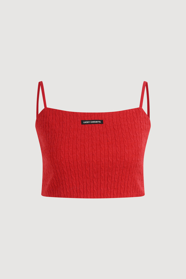 Label Point (라벨 포인트) 저지 탑 (red)은 부드러운 니트 소재의 여성용 크롭 민소매 상의입니다. 어깨끈 조절이 가능하며, 로고 테이프 디테일과 뷔스티에 스타일로 디자인되어 레이어드하여 다양한 스타일을 연출할 수 있습니다. 슬림핏으로 제작되어 여성스러운 실루엣을 강조하며, 스퀘어넥 라인이 특징입니다. 봄, 여름 시즌에 캐주얼, 미니멀, 로맨틱 무드로 데이트룩, 카페룩, 여행룩 등 폭넓게 활용하기 좋습니다. 케이블 패턴과 얇은 두께감으로 시원하고 편안한 착용감을 선사합니다.
