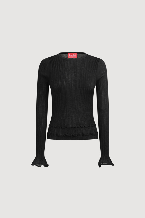 슬림 핏 립 니트 풀오버 (블랙)는 여성스러움을 강조하는 클래식하고 우아한 스타일의 니트입니다. 부드러운 울과 비스코스 혼방 소재로 제작되어 뛰어난 착용감을 선사하며 봄, 가을, 겨울에 활용하기 좋습니다. 라운드넥에 슬림핏으로 디자인되어 날씬한 실루엣을 연출하며, 소매 끝단 플레어 디자인과 배색 트리밍으로 포인트를 더했습니다. 일상, 데이트룩, 카페룩, 모임룩 등 다양한 TPO에 매치할 수 있으며, 이너 탑으로 활용하여 시크하고 미니멀한 스타일을 완성할 수 있습니다.
