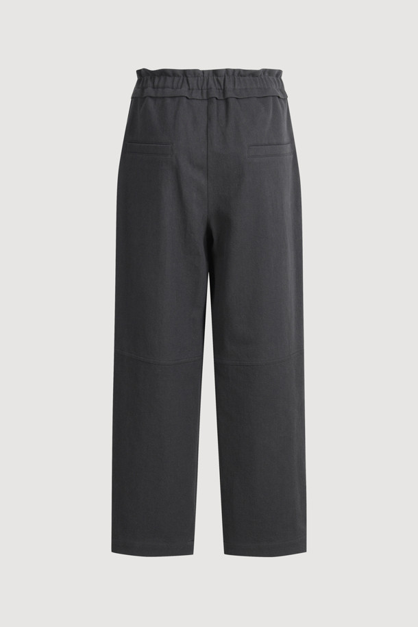 LUCKY CHOUETTE - 롱/미디팬츠 - Incision point Backbanding Pants (fabric belt) (dark grey)