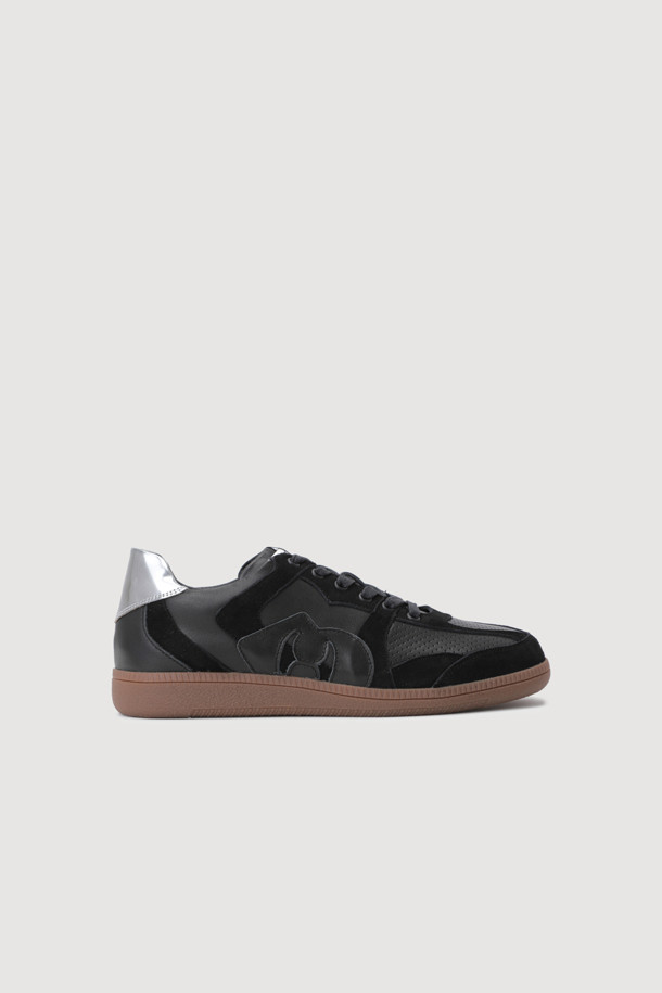 LUCKY CHOUETTE - 스니커즈 - [Holiday Edition] Front Punching Color Block Sneakers (black)