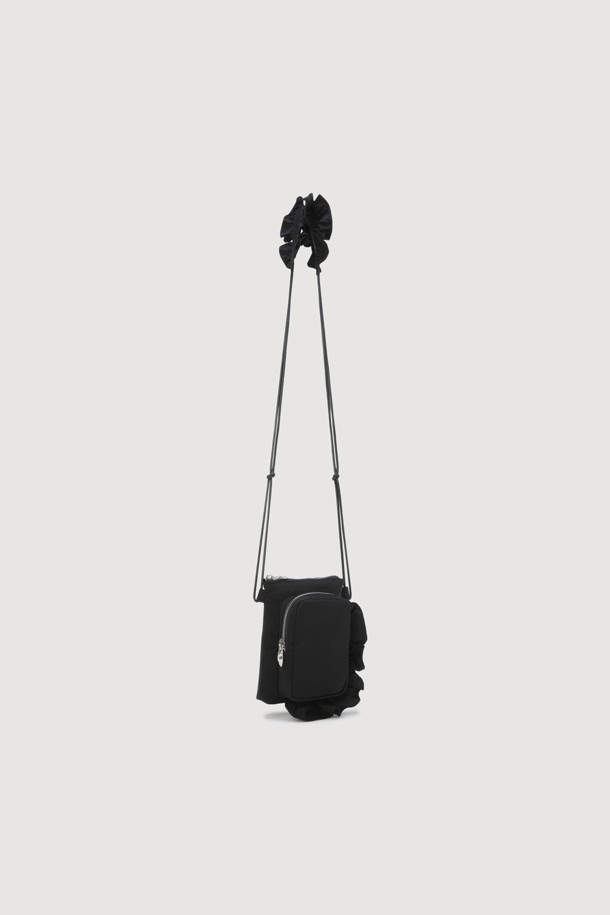 LUCKY CHOUETTE - 크로스백 - Frill Decoration Mini Cross Bag (black)