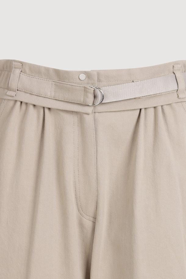 LUCKY CHOUETTE - 롱/미디팬츠 - Incision point Backbanding Pants (fabric belt) (beige)