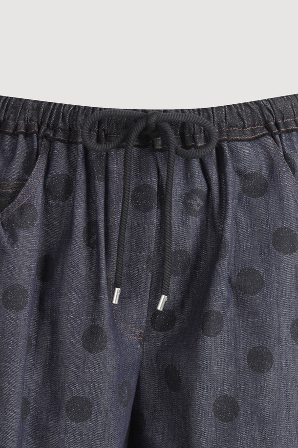 LUCKY CHOUETTE - 쇼트팬츠 - [Atelier] Dot Denim Like Banding Short Pants (dark navy)