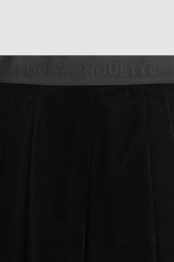 LUCKY CHOUETTE - 쇼트팬츠 - [Holiday Edition] Velvet Banded Waist Shorts (black)