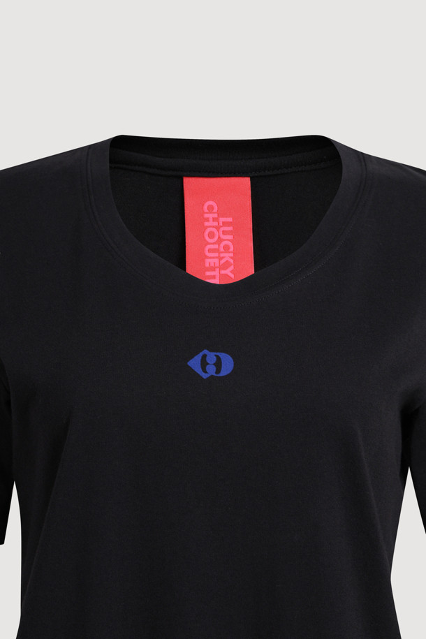 LUCKY CHOUETTE - 반소매 티셔츠 - Emblem Point Slim Fit Half Sleeve T-shirt (black)