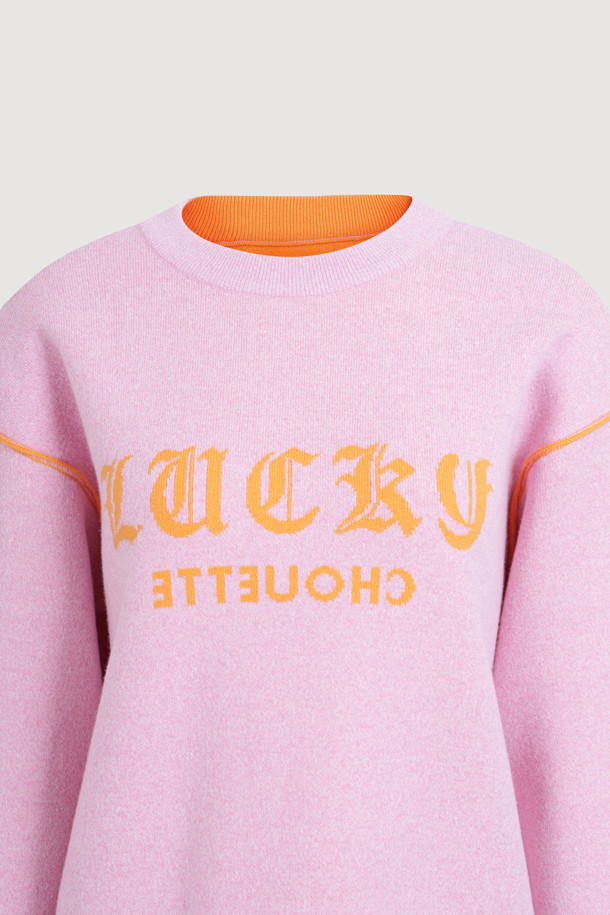 LUCKY CHOUETTE - 스웨터 - Reversible Lettering Round Neck Knit Pullover (pink)