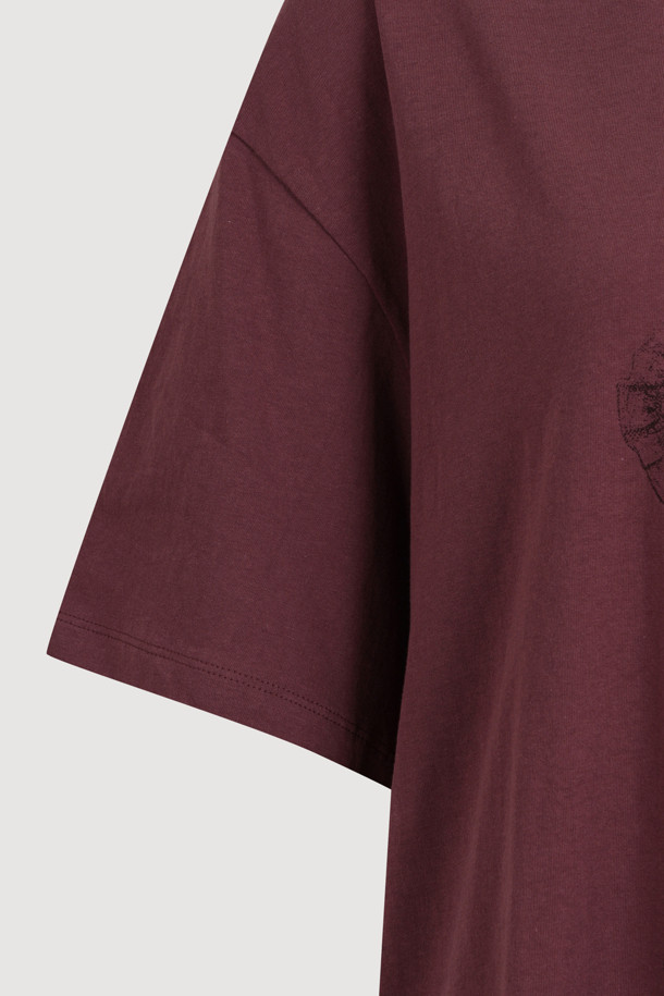 LUCKY CHOUETTE - 반소매 티셔츠 - [Re-Order] Chouetties by LUCKY CHOUETTE_Graphic Semi Over Fit Half Sleeve T-shirt (purple)