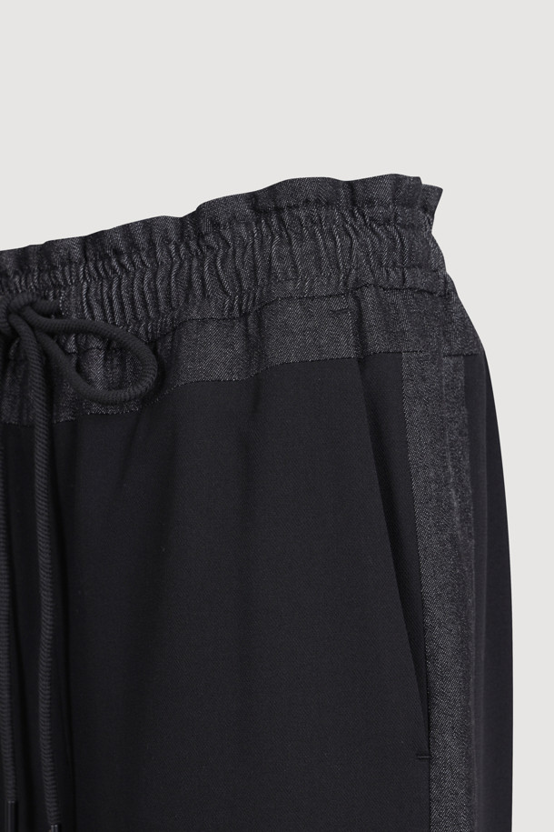 LUCKY CHOUETTE - 롱/미디팬츠 - [Re-Order] Waist Color Banding Wide Pants (black)