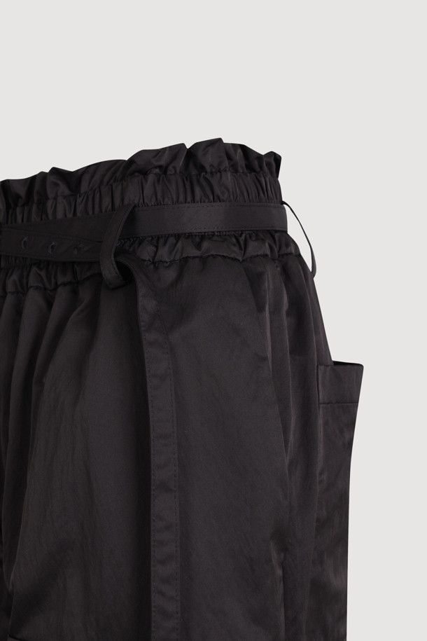 LUCKY CHOUETTE - 롱/미디팬츠 - Out Pocket Jogger Banding Pants (Fabric Belt) (black)