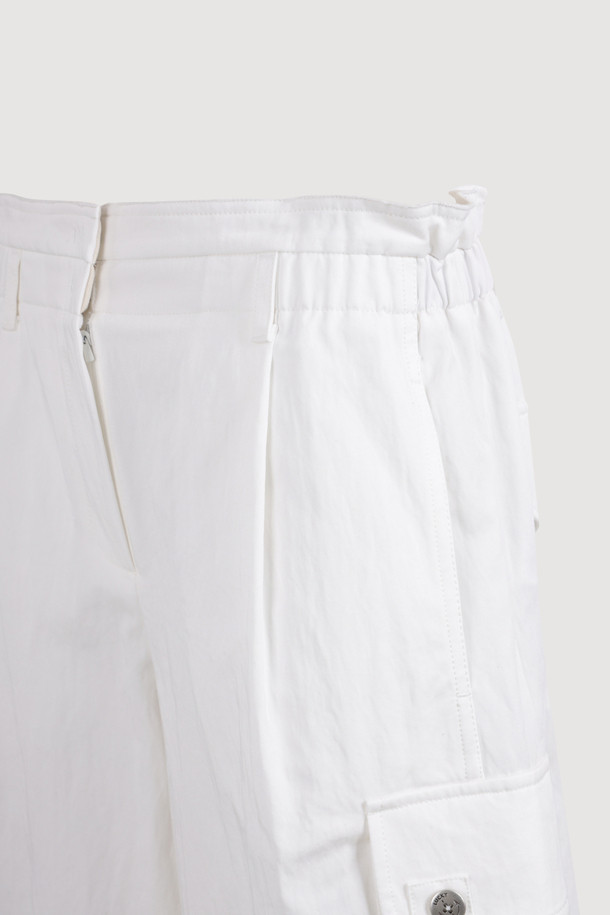 LUCKY CHOUETTE - 쇼트팬츠 - [Atelier] Pocket Point Back Banding Midi Shorts (ivory)