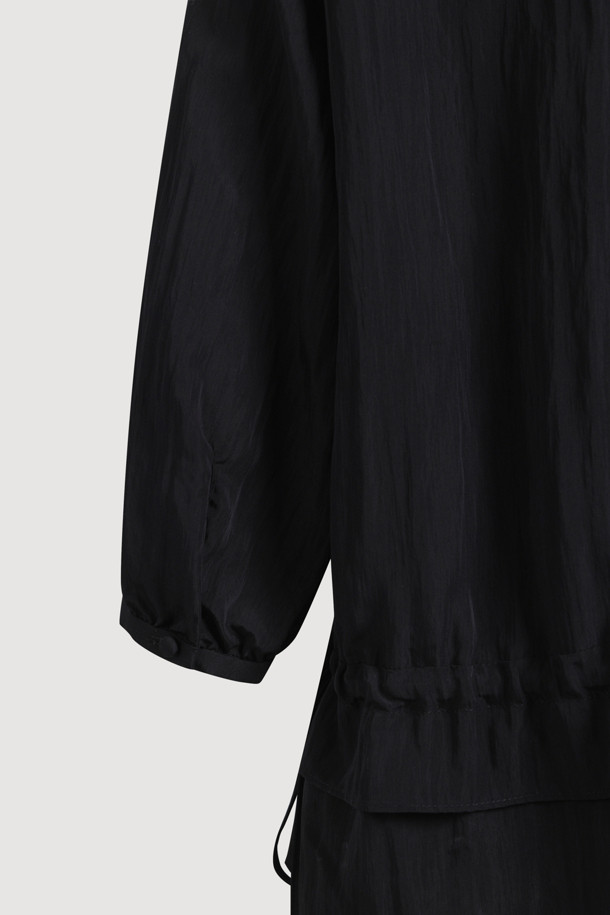LUCKY CHOUETTE - 블라우스 - Full Open Frill Half Sleeve Blouse (black)