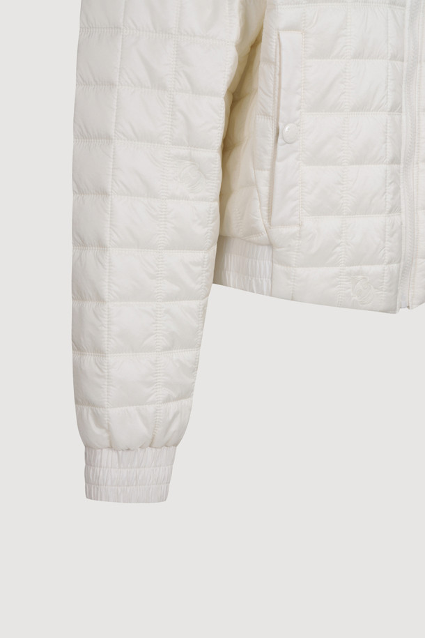 LUCKY CHOUETTE - 패딩 - Emblem Quilting Padded Jumper (ivory)