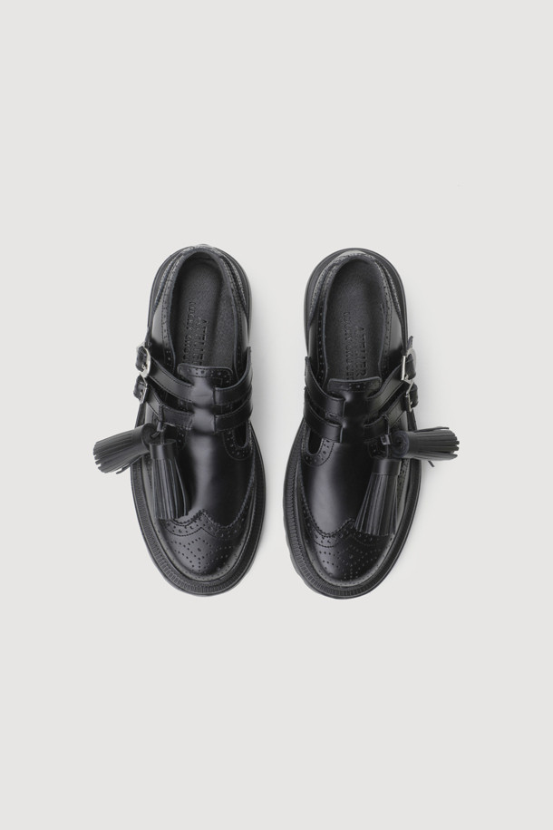 LUCKY CHOUETTE - 로퍼 - A-Tassel Decoration Loafer (black)