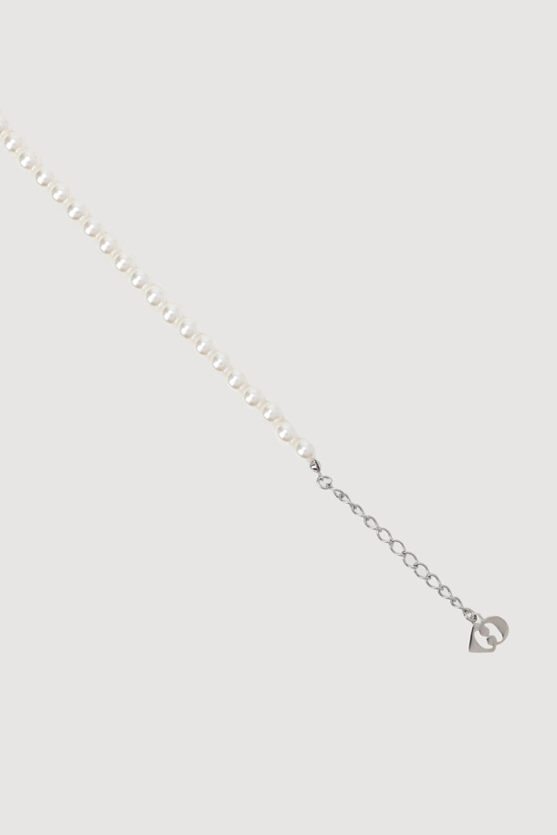 LUCKY CHOUETTE - 목걸이 - [Holiday Edition] Pearl Decorated Long Necklace (silver)