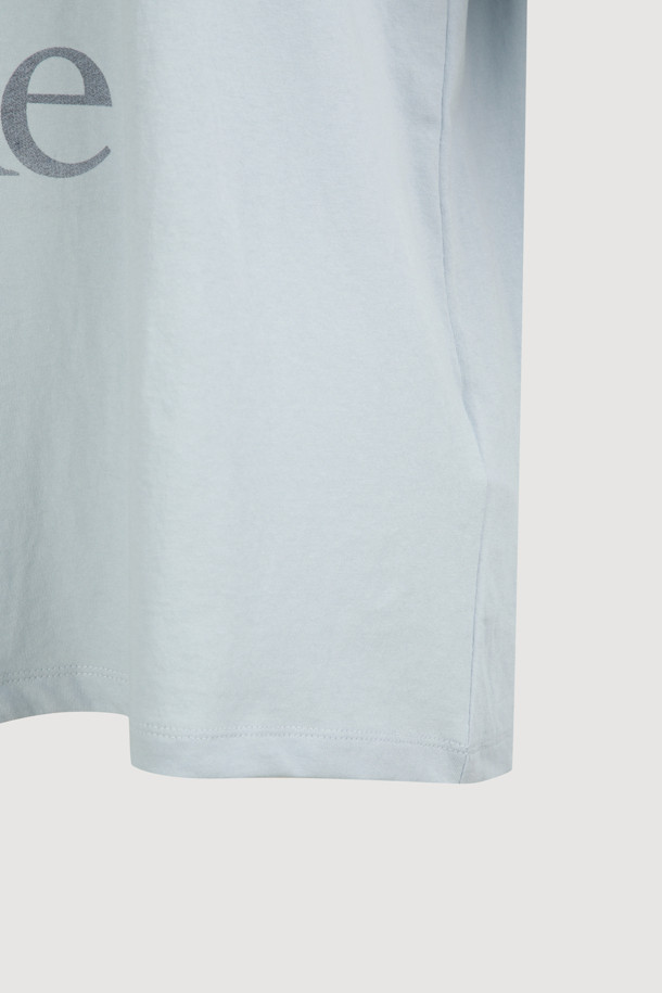 LUCKY CHOUETTE - 반소매 티셔츠 - [Re-Order] Chouetties by LUCKY CHOUETTE_Graphic Semi Over Fit Half Sleeve T-shirt (light blue)
