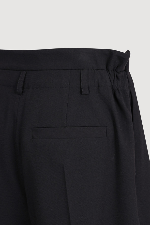 LUCKY CHOUETTE - 쇼트팬츠 - Fabric Belt Sideband Shorts (black)