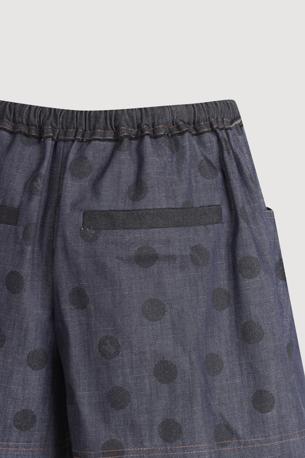 LUCKY CHOUETTE - 쇼트팬츠 - [Atelier] Dot Denim Like Banding Short Pants (dark navy)