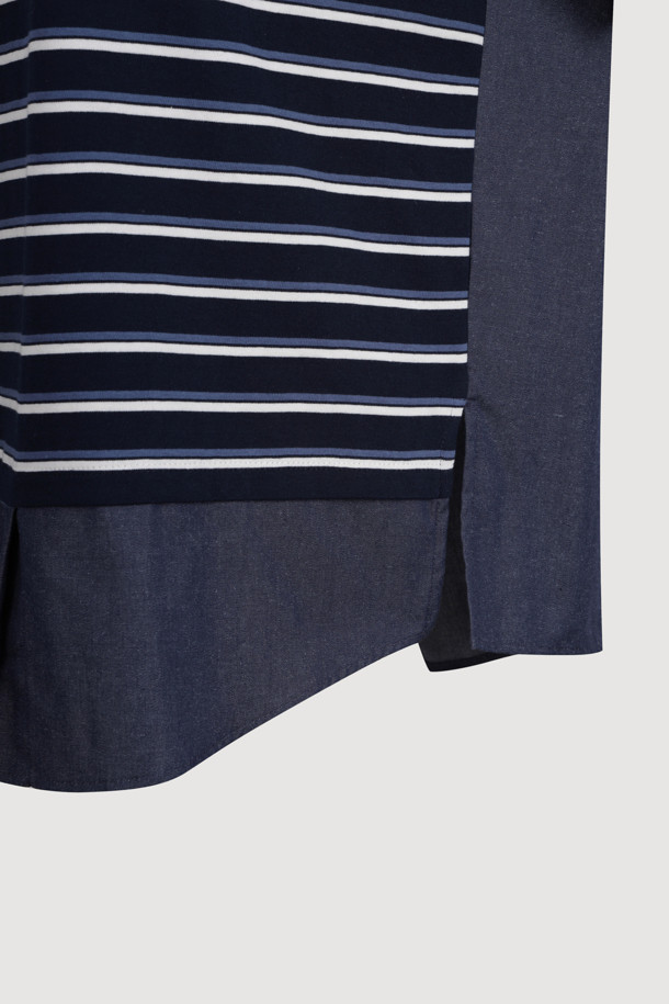 데님 믹스 스트라이프 티셔츠는 네이비와 화이트 컬러의 조화가 돋보이는 공용 티셔츠입니다. 봄, 여름 시즌에 적합하며, 캐주얼한 스타일을 연출하기 좋습니다. 루즈핏 라운드넥 디자인으로 편안한 착용감을 선사하며, 데님과 면 혼방 소재로 제작되었습니다. 가슴 부분의 레터링 자수 디테일이 포인트를 더하며 동네 마실룩이나 봄 소풍룩으로 활용하기 좋습니다. 미니멀, 클래식 무드를 즐기는 분들께 추천합니다.
