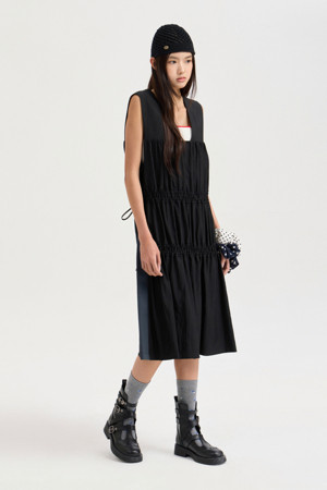 Side Coloring Shirring Dress (black)