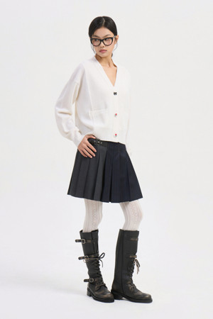 Embroidery Detail V Neck Knit Cardigan (ivory)