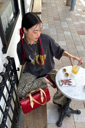 Chouetties by LUCKY CHOUETTE_Graphic Half Sleeve T-shirt (dark grey)