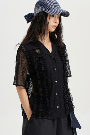 Lace Frill Half Sleeve Blouse (black)
