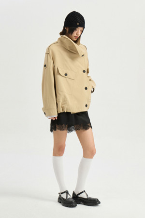 Unbalance Collar Volume Short Jumper (beige)