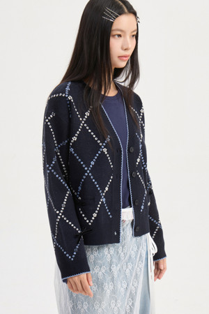 Volume Argyle Knit Cardigan (black)