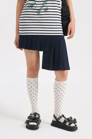 Pleats Unbalance Mini Skirt (dark navy)