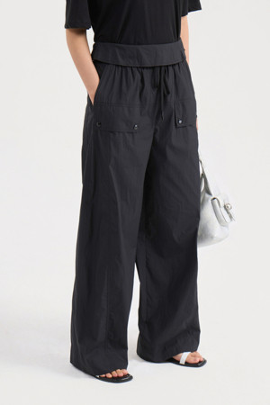 Obi Point Back Banding Pants (black)