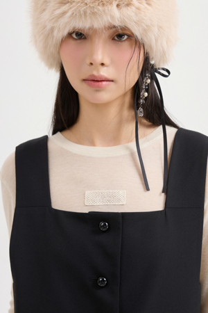 [Atelier] Embroidery Point Slim Fit Long Sleeve T-shirt (ivory)