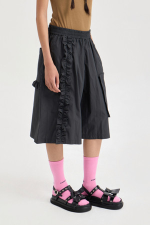 Frill Point Banding Shorts (Gray)
