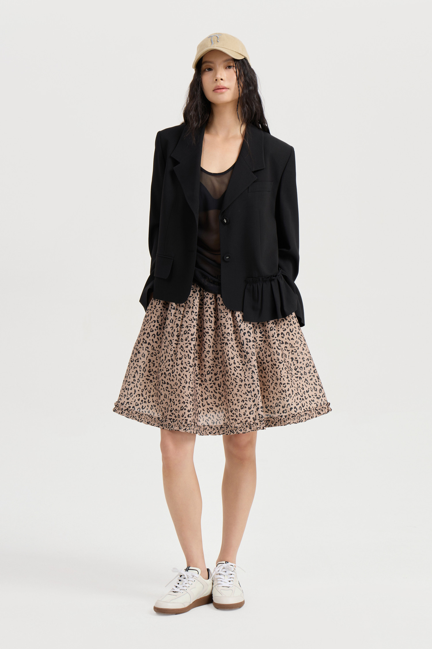 LUCKY CHOUETTE] Rayon Poly Frill Hem Single Jacket (black)