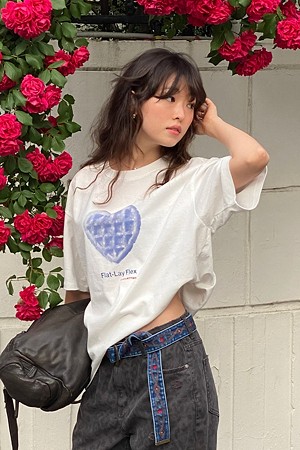 [Re-Order] [Chouetties]  Loose-fit Graphic Short Sleeve T-shirts (white)